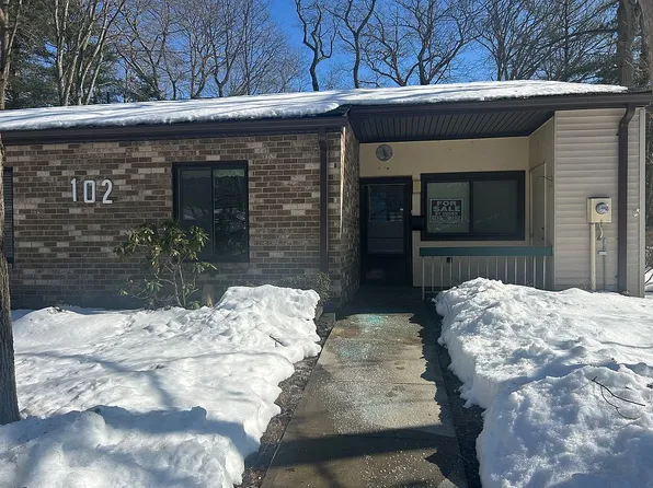 102 Arrowood Rd Unit B, Manalapan, NJ 07726