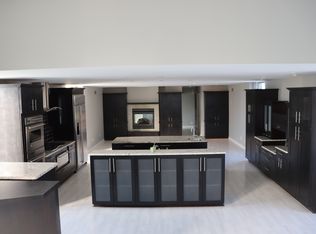 615 W Nine Mile Rd #615, Ferndale, MI 48220