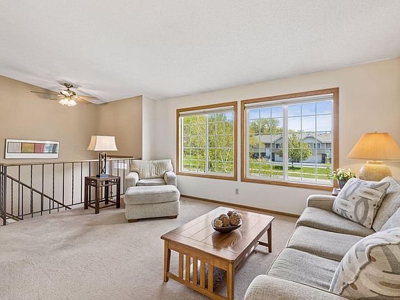 4th image of 433 97th Ln NE