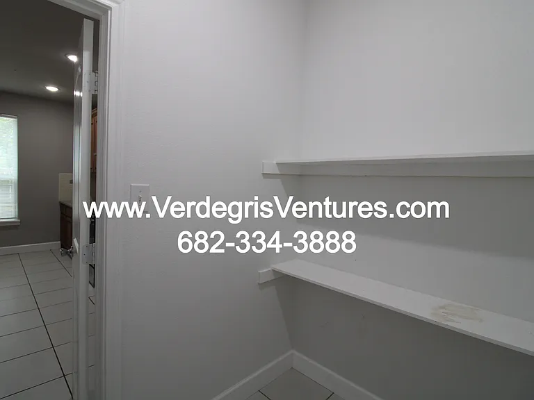 110 E Wilson St — Photo 5