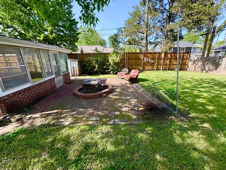 443 College Ave — Photo 18