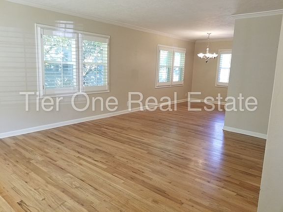 5th image of 2231 E Fardown Ave