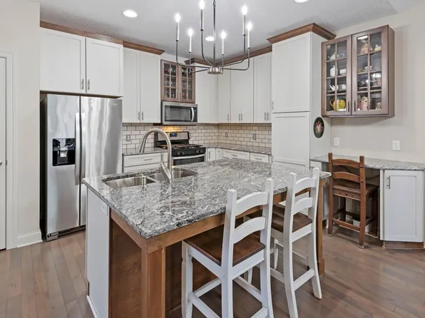 11590 Alpine Dr, Monticello, MN 55362