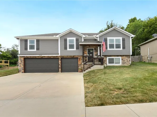 1310 Lawndale Ave, Pleasant Hill, MO 64080