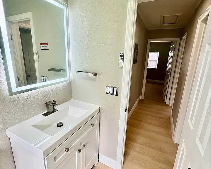 4910 Huppel Ave — Photo 13