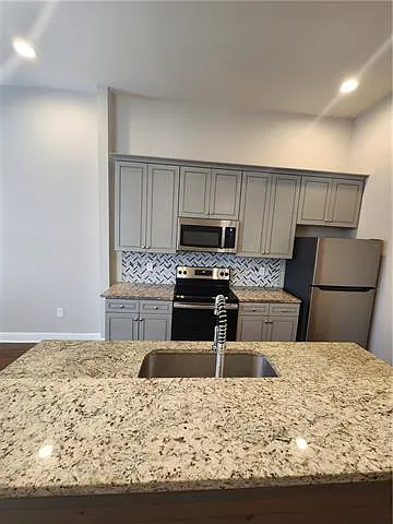 2127 Louisiana Ave — Photo 5