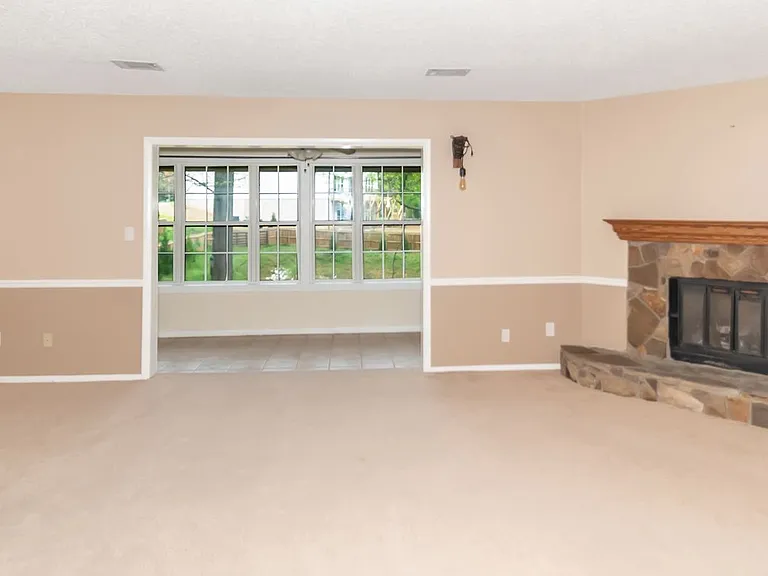 2106 Palmyra Dr SE — Photo 10