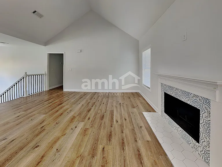 5075 Roxton Ln — Photo 6