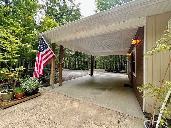 3rd image of 3659 Pea Ridge Rd