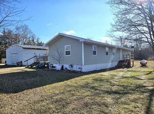 8965 Ripley Ave, Muscatine, IA 52761