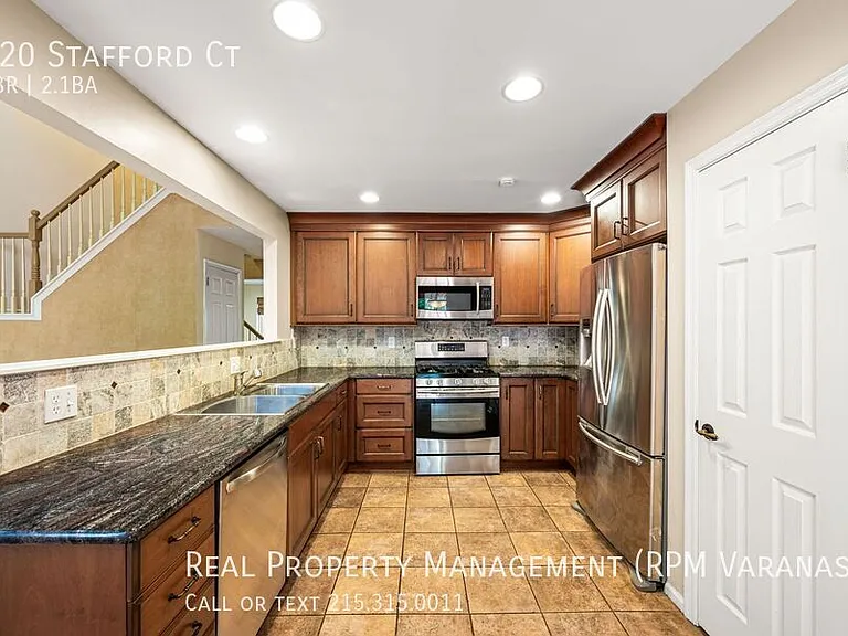 720 Stafford Ct — Photo 10