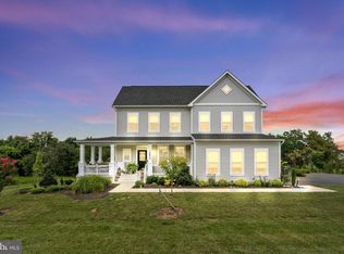 18475 Presidio Pl, Round Hill, VA 20141