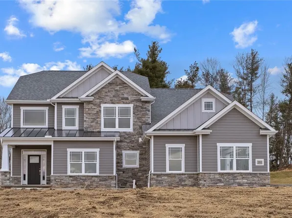 201 Jasmine Ln, Marshall, PA 15005