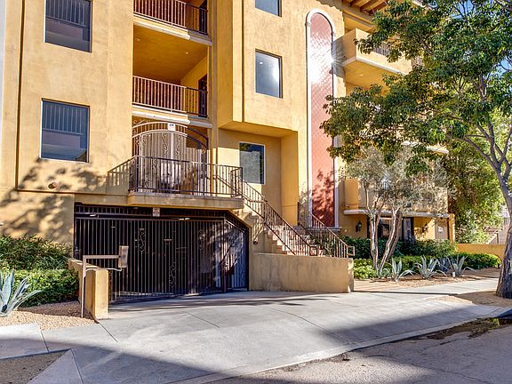 2nd image of 850 N Hudson Ave APT 101