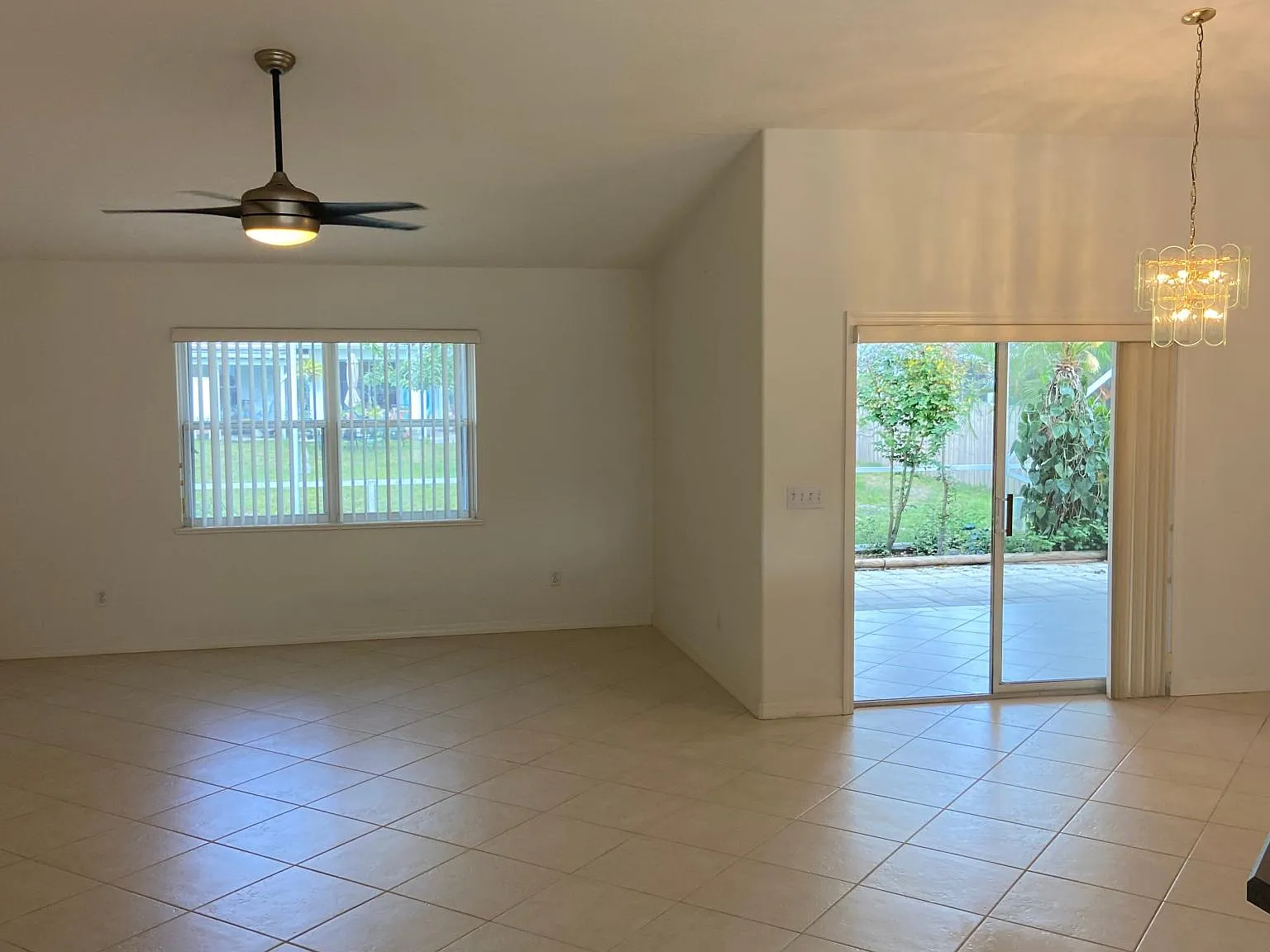 3 bed, 1647 sqft, $2,300 — Photo 3