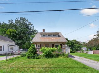 38 Henry St, Glens Falls, NY 12801