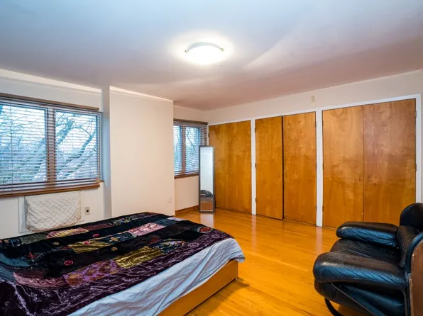 3056 Independence Avenue image 23 of 40