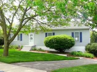 6 W Meadow Ct, West Grove, PA 19390