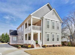 100 Battery Point Cir, Simpsonville, SC 29681