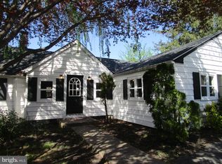 8 Glen Berne Dr, Wilmington, DE 19804