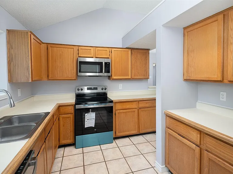1533 Springaire Ln — Photo 6