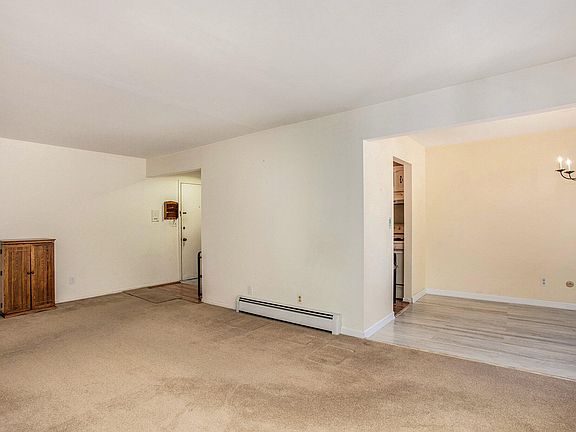 4th image of 2203 Porter St SW #201