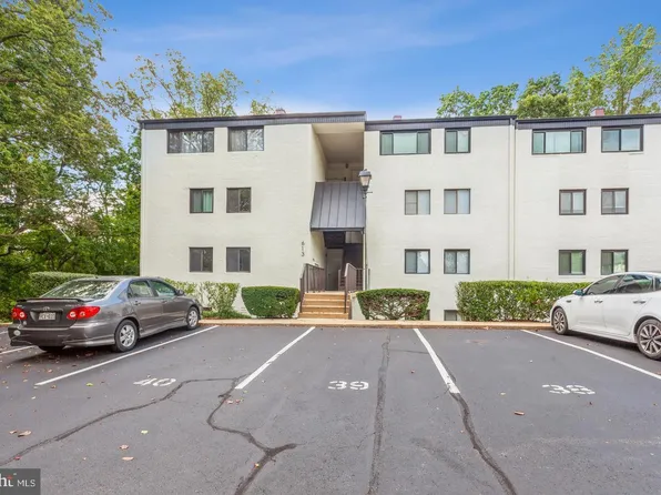 613 Oakland Hills Ct APT 201, Arnold, MD 21012