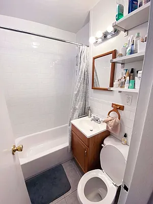 Rented by Voro NYC | media 11