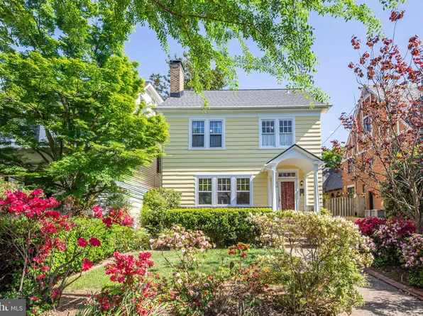 810 Cornell St, Fredericksburg, VA 22401