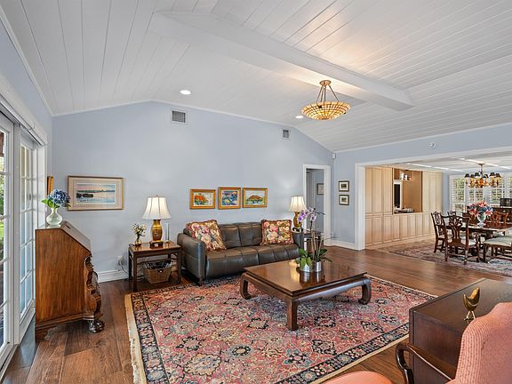 3rd image of 402 Lake Drive