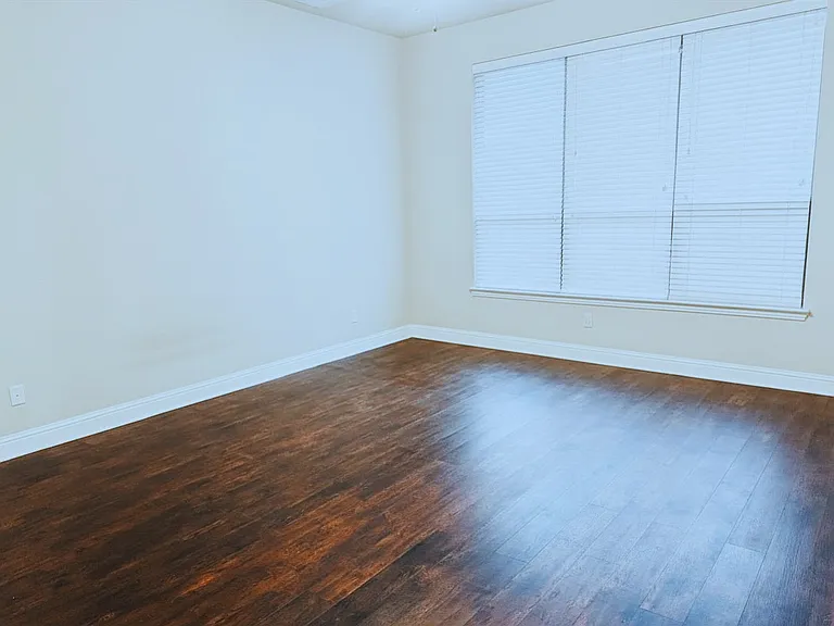 5709 Ridgepass Ln — Photo 14