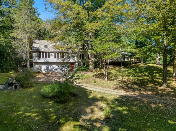 48 East St, Georgetown, MA 01833