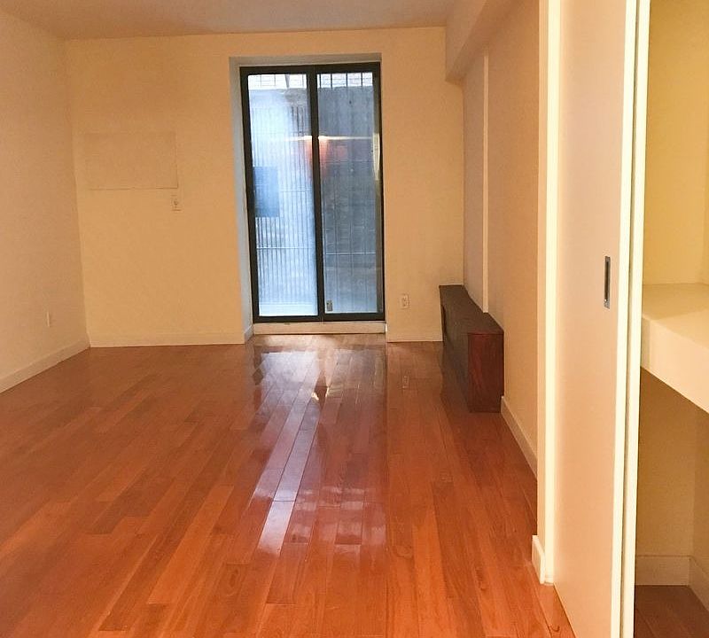 1st image of 9 E 32nd St APT Glg