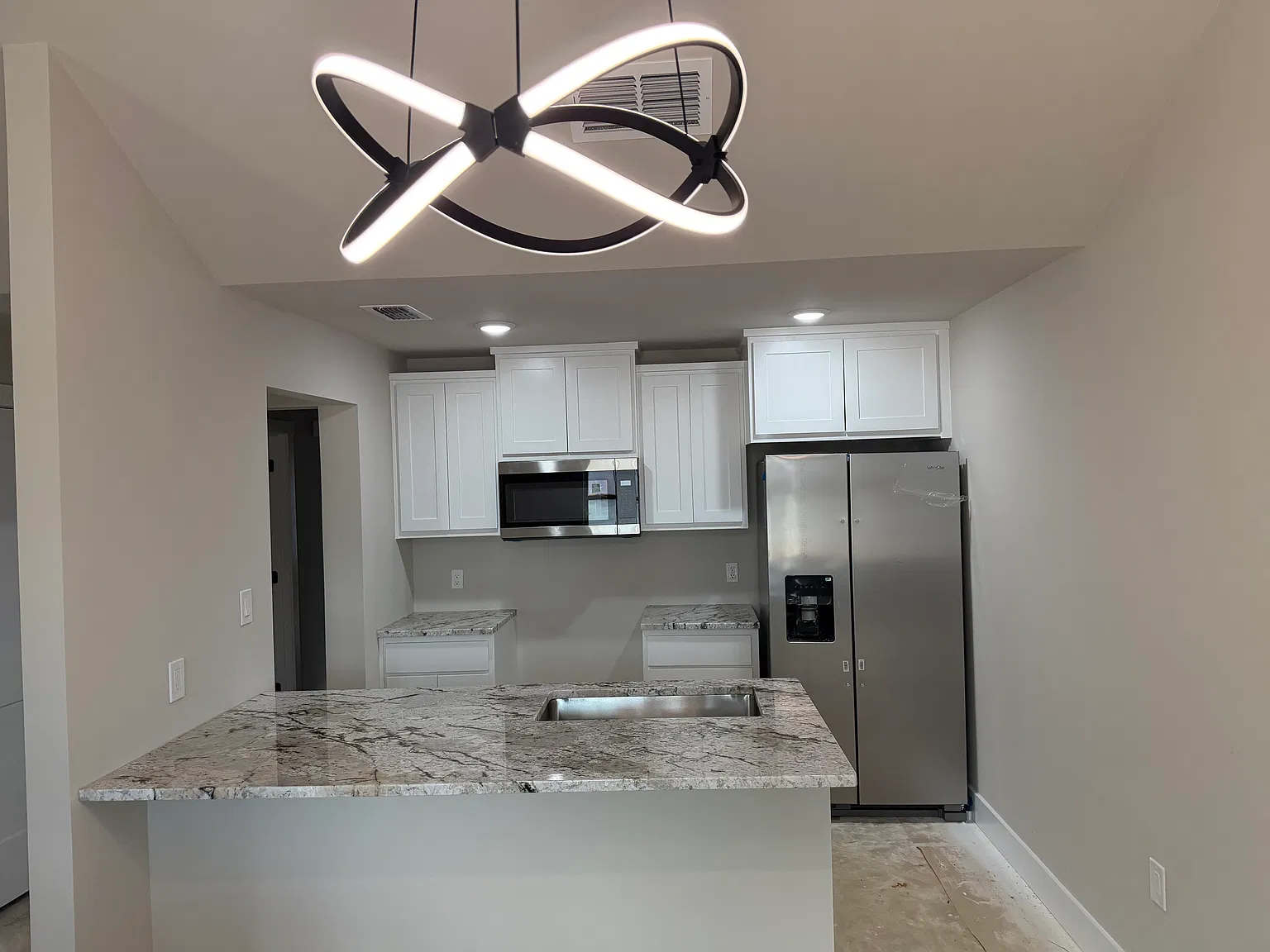 1684 Deanna Rd — Photo 3