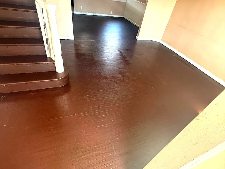 1315 Gilham St — Photo 3