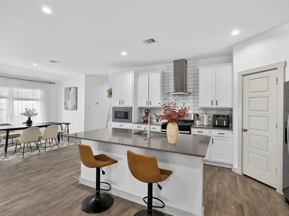 12812 Tokenhouse Ln, Houston, TX 77047