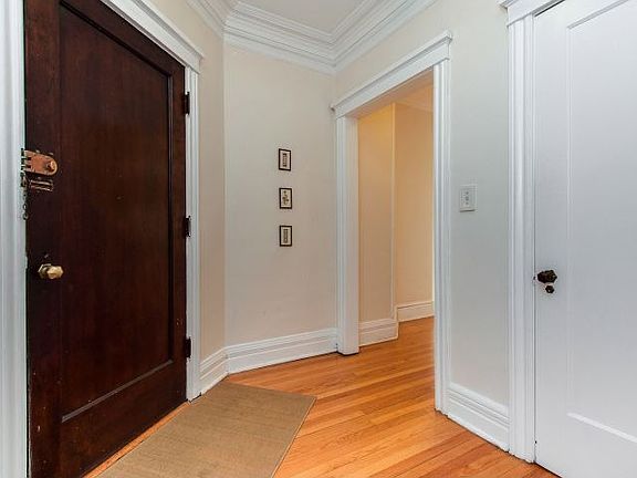 2nd image of 1363 E 52nd St #9