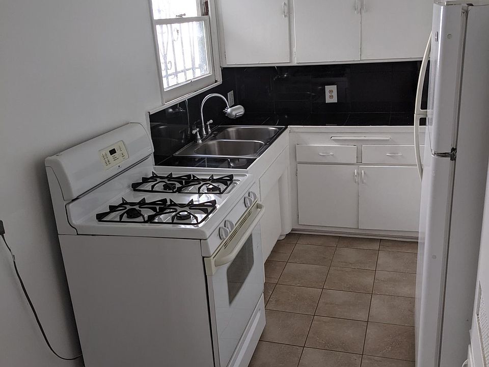 2nd image of 3562 Vinton Ave #4