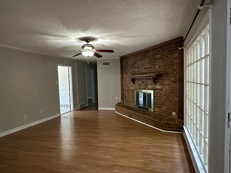 8588 Kettering Dr — Photo 5