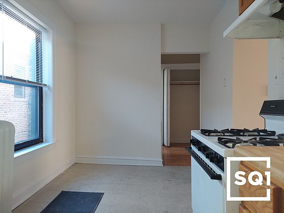 3rd image of 5941 N Paulina St #59433
