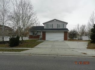 3143 W 9765 S, South Jordan, UT 84095