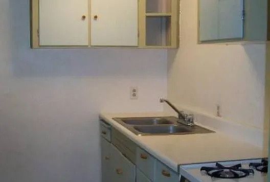 2nd image of 1214 S Roosevelt St APT B