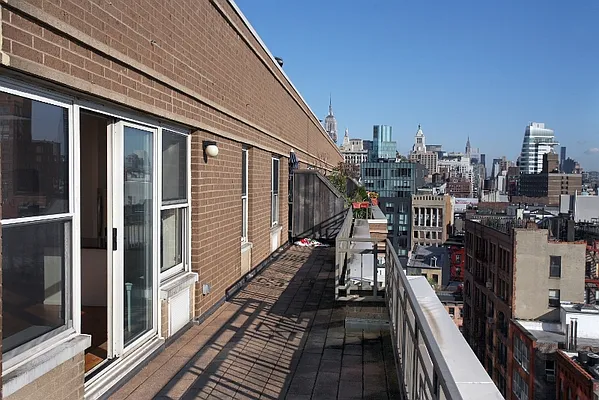 Rented by Soho Court | media 5