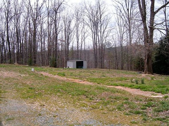 4th image of 1775 Nc Highway 109 N