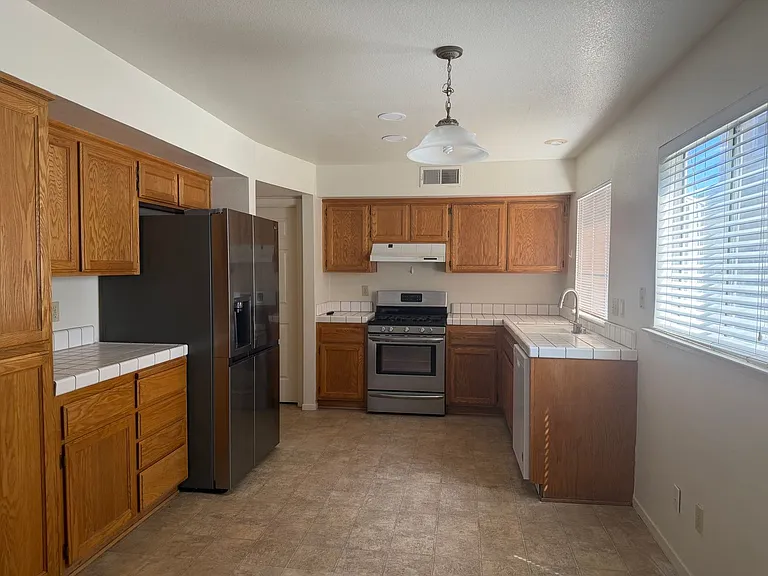 8317 Bramble Bush Cir — Photo 12