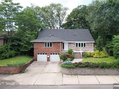 1309 Abbott Blvd, Fort Lee, NJ, 07024
