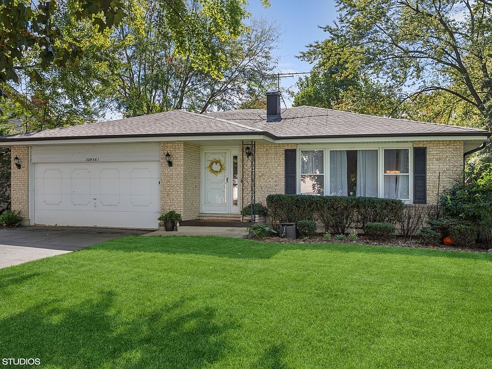1st image of 30W361 Country Lakes Dr