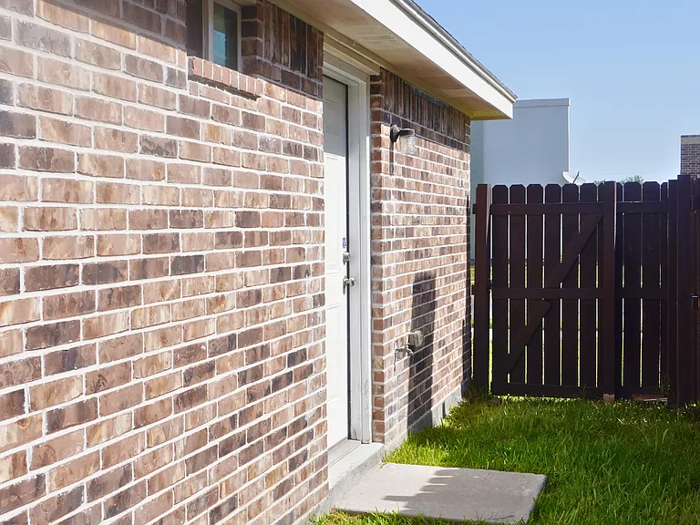 2802 Primrose Ave #1 — Photo 22