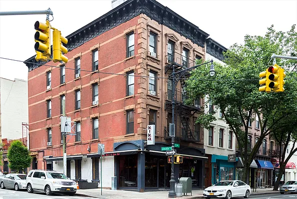 Rented by Corcoran | media 22