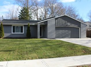 5001 Woodview Dr, Vermilion, OH